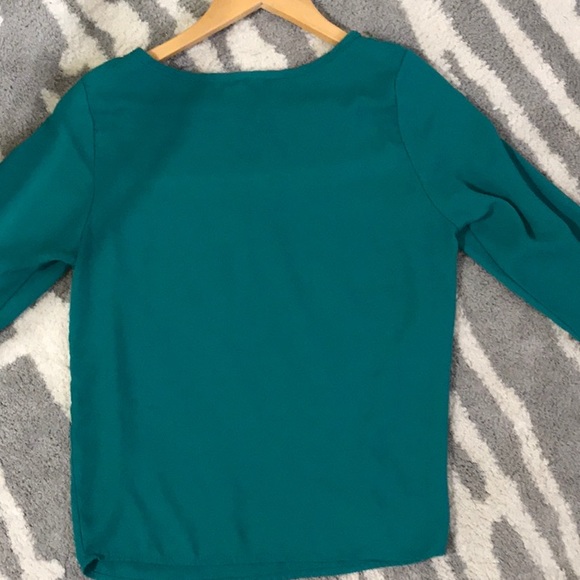 Top - Picture 2 of 3